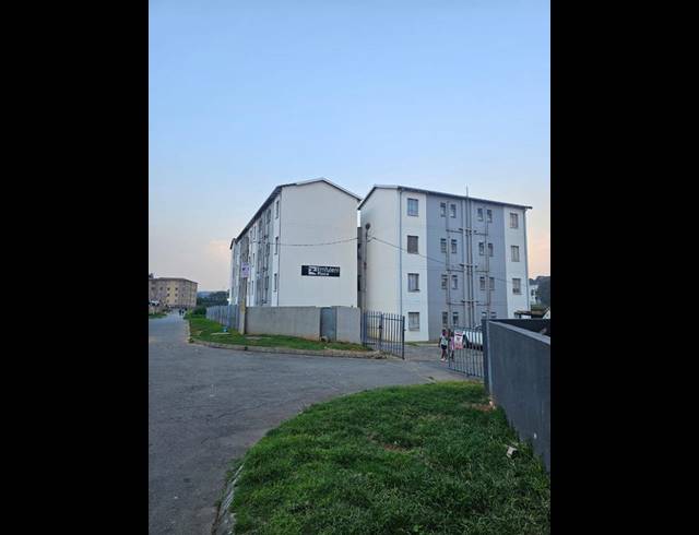 2 BEDROOM HOUSE FOR SALE IN FLEURHOF